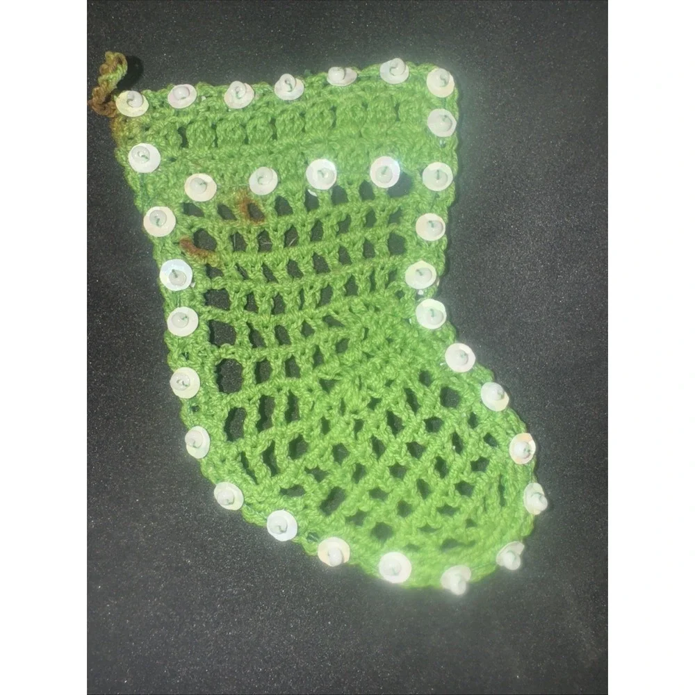 Lot of 11 vintage Hand Crocheted Christmas Ornaments‎